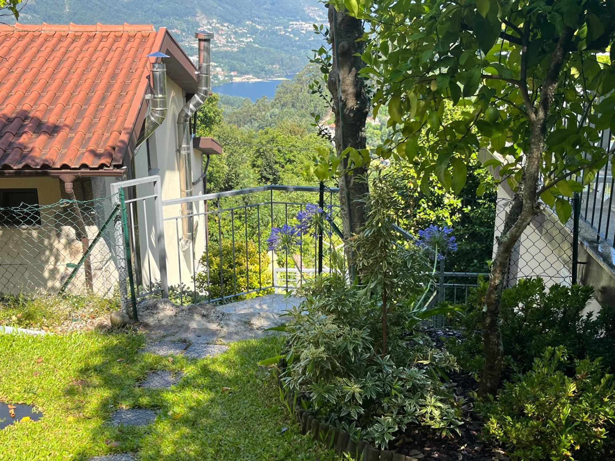 Apartament Casa De Casarelhos - Vistas Rio, Campo E Montanha - Lareira Geres Zewnętrze zdjęcie
