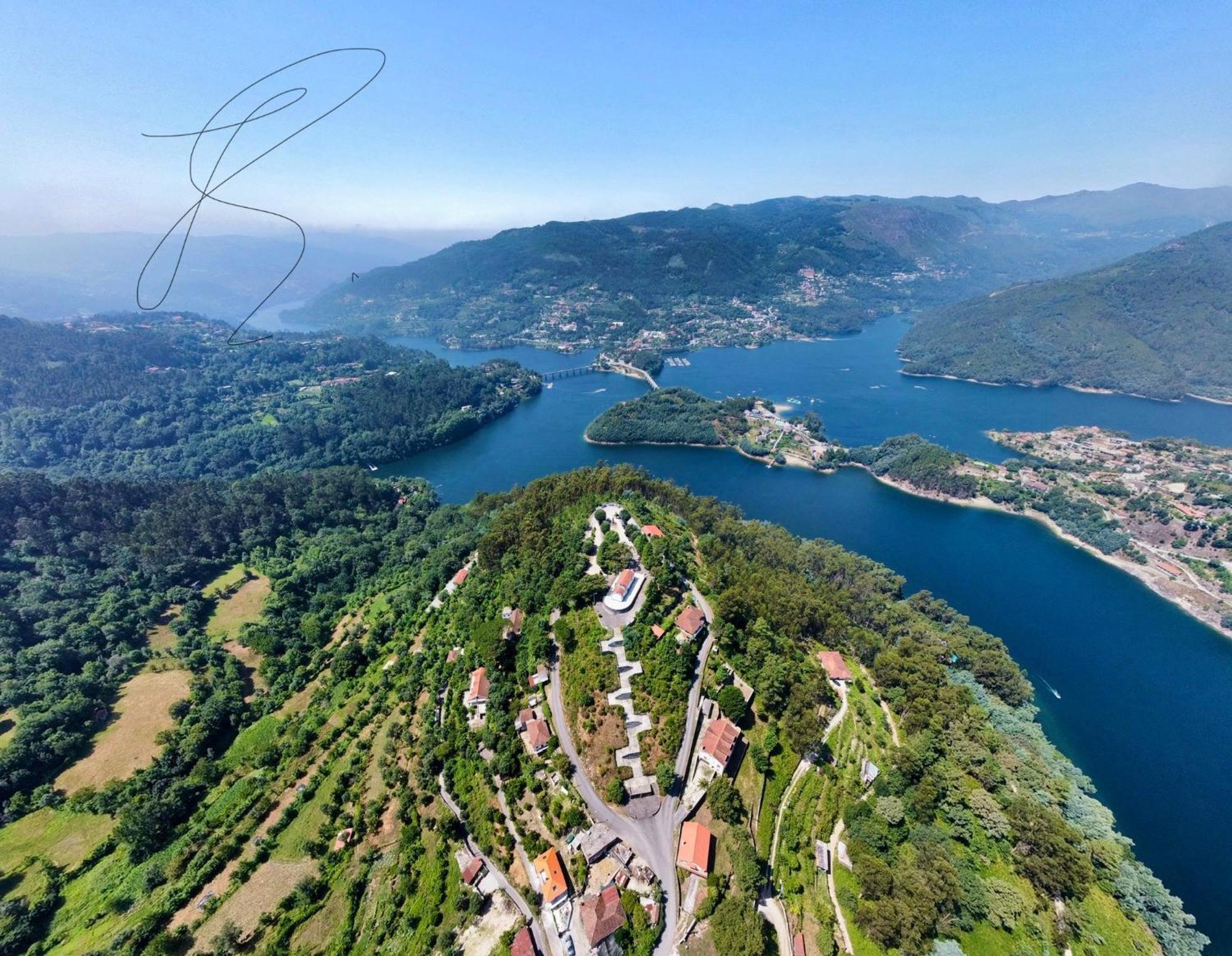 Apartament Casa De Casarelhos - Vistas Rio, Campo E Montanha - Lareira Geres Zewnętrze zdjęcie