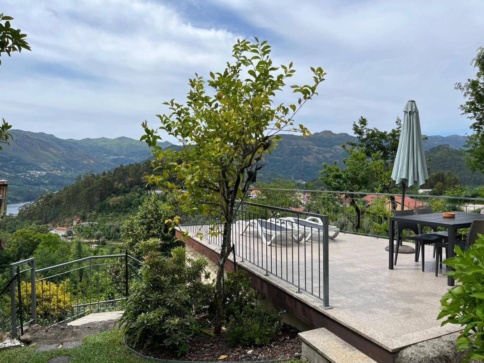 Apartament Casa De Casarelhos - Vistas Rio, Campo E Montanha - Lareira Geres Zewnętrze zdjęcie