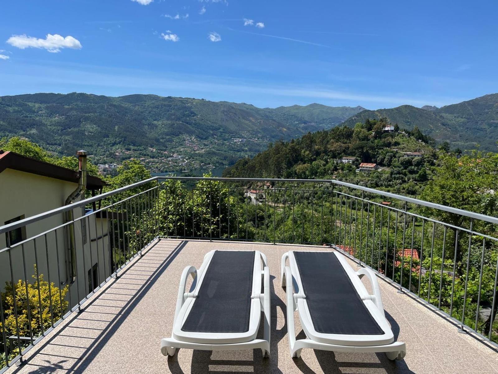 Apartament Casa De Casarelhos - Vistas Rio, Campo E Montanha - Lareira Geres Zewnętrze zdjęcie