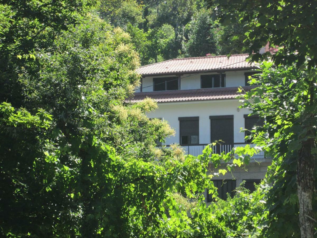 Apartament Casa De Casarelhos - Vistas Rio, Campo E Montanha - Lareira Geres Zewnętrze zdjęcie